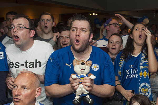 Fans on edge as Leicester held to 1-1 draw with Manchester United.
