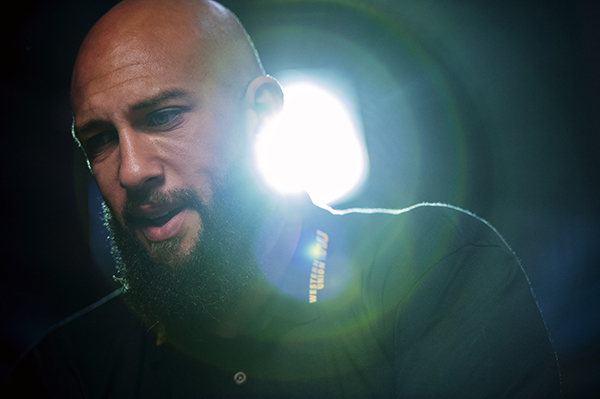 A very quick set of pictures of Everton goalkeeper Tim Howard. Taken at the fag end of a long day's advertising film shoot...we got about two mins for the interview and 30 seconds for the pictures.